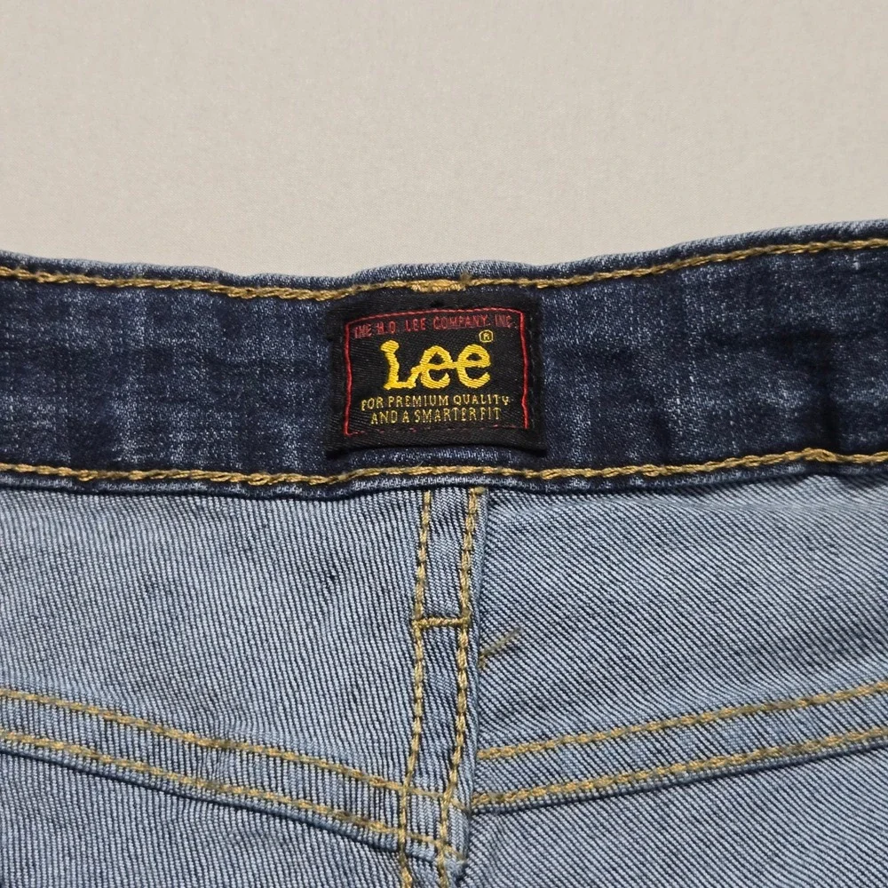Lee Denim Shorts Women‎ 8M Dark Wash Stretch